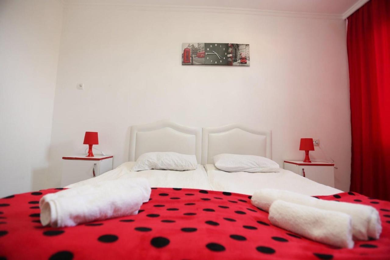 Theodora Hotel Уреки Екстериор снимка