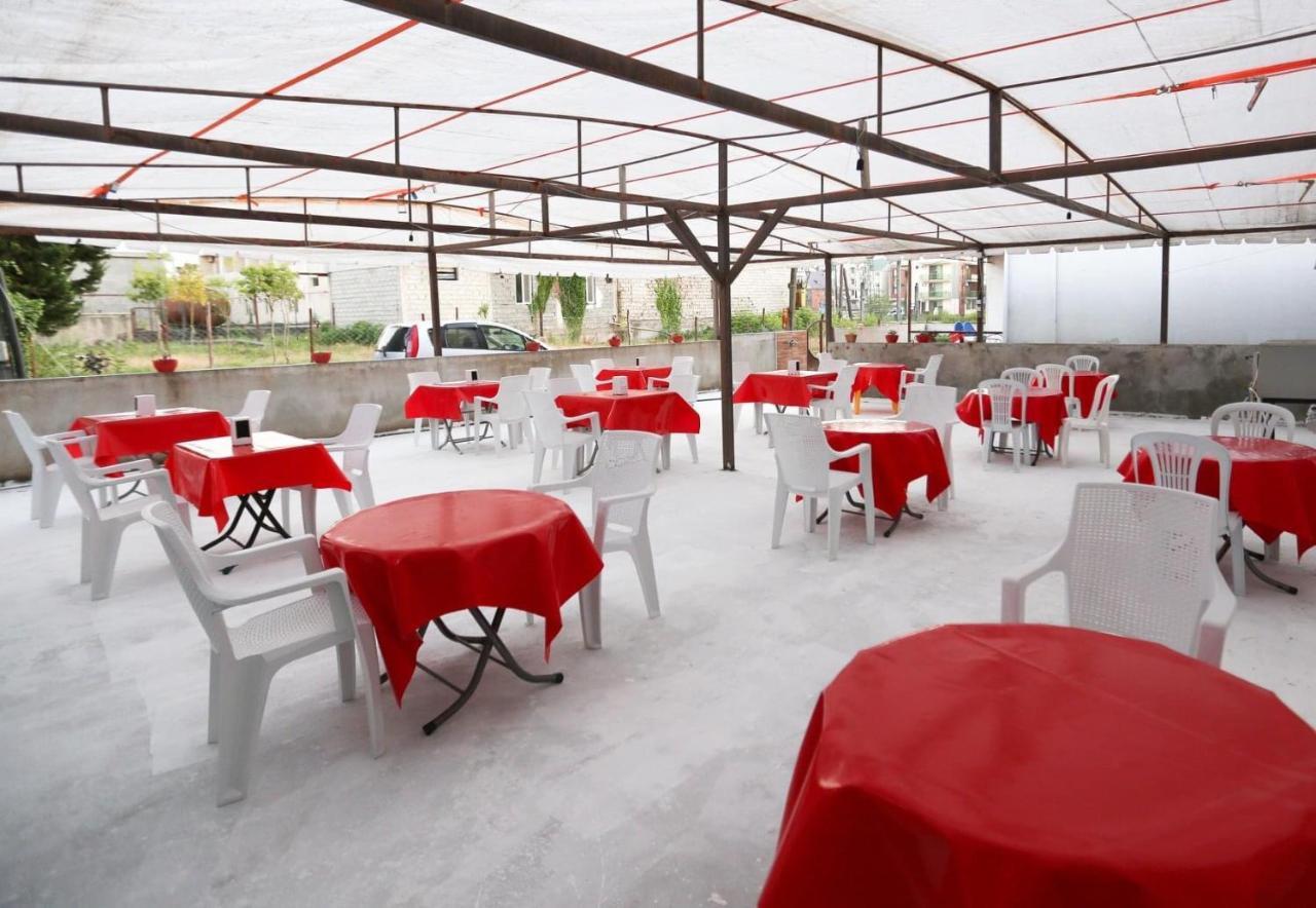 Theodora Hotel Уреки Екстериор снимка