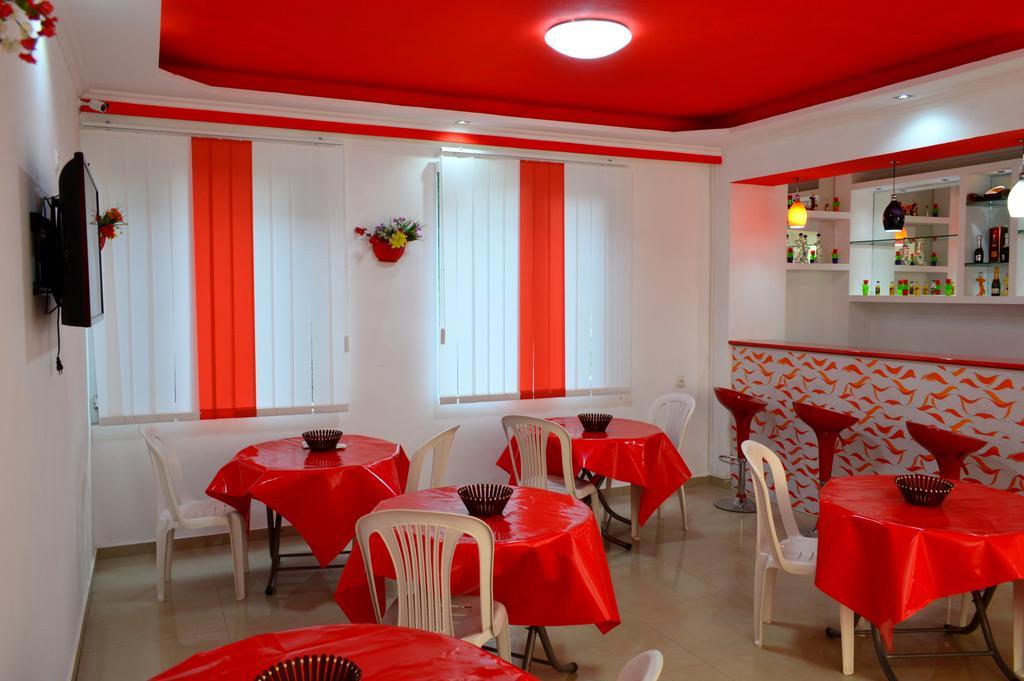 Theodora Hotel Уреки Екстериор снимка